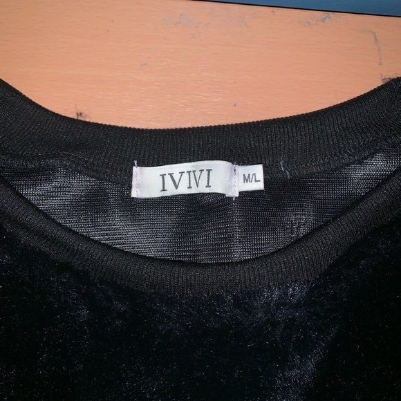 IVIVI Black Faux Fur Sweater - Picture 2 of 3